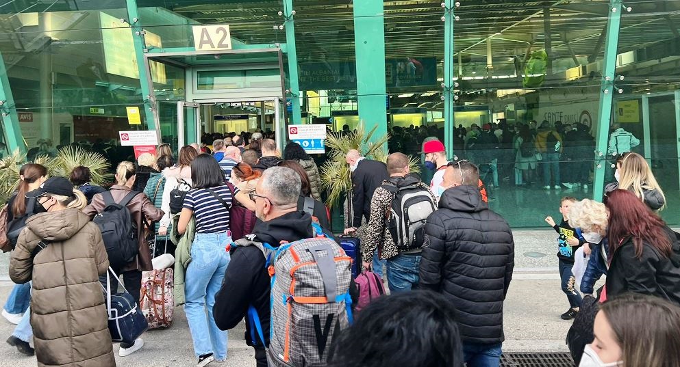Aplikimet per azil, Raporti i UNHCR: Kryesojne shqiptaret dhe ukrainasit